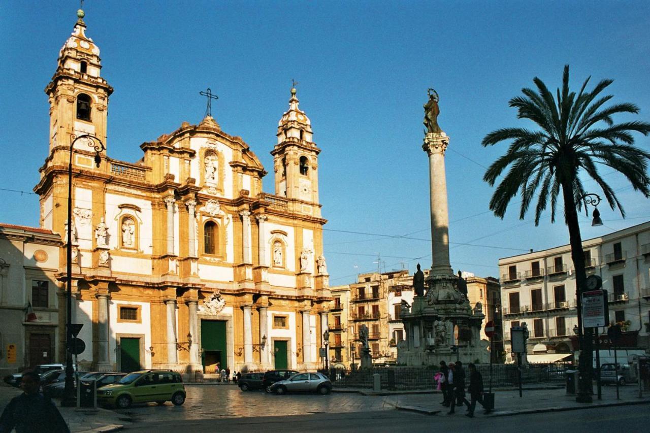 Ferienwohnung Vucciria 57 Locazione Turistica Nel Cuore Pulsante Della Movida! Palermo Exterior foto