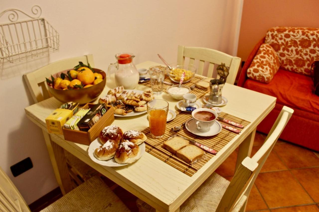 Ferienwohnung Vucciria 57 Locazione Turistica Nel Cuore Pulsante Della Movida! Palermo Exterior foto