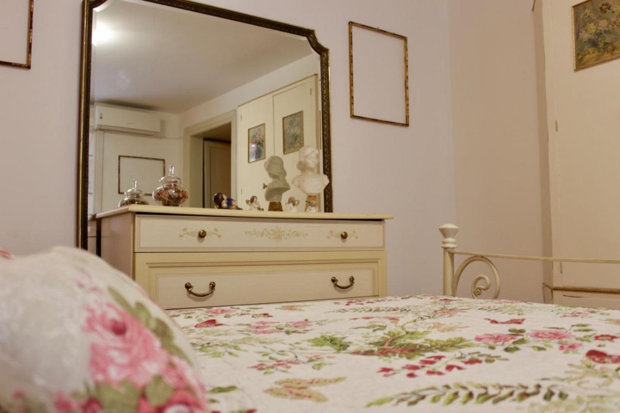 Ferienwohnung Vucciria 57 Locazione Turistica Nel Cuore Pulsante Della Movida! Palermo Exterior foto